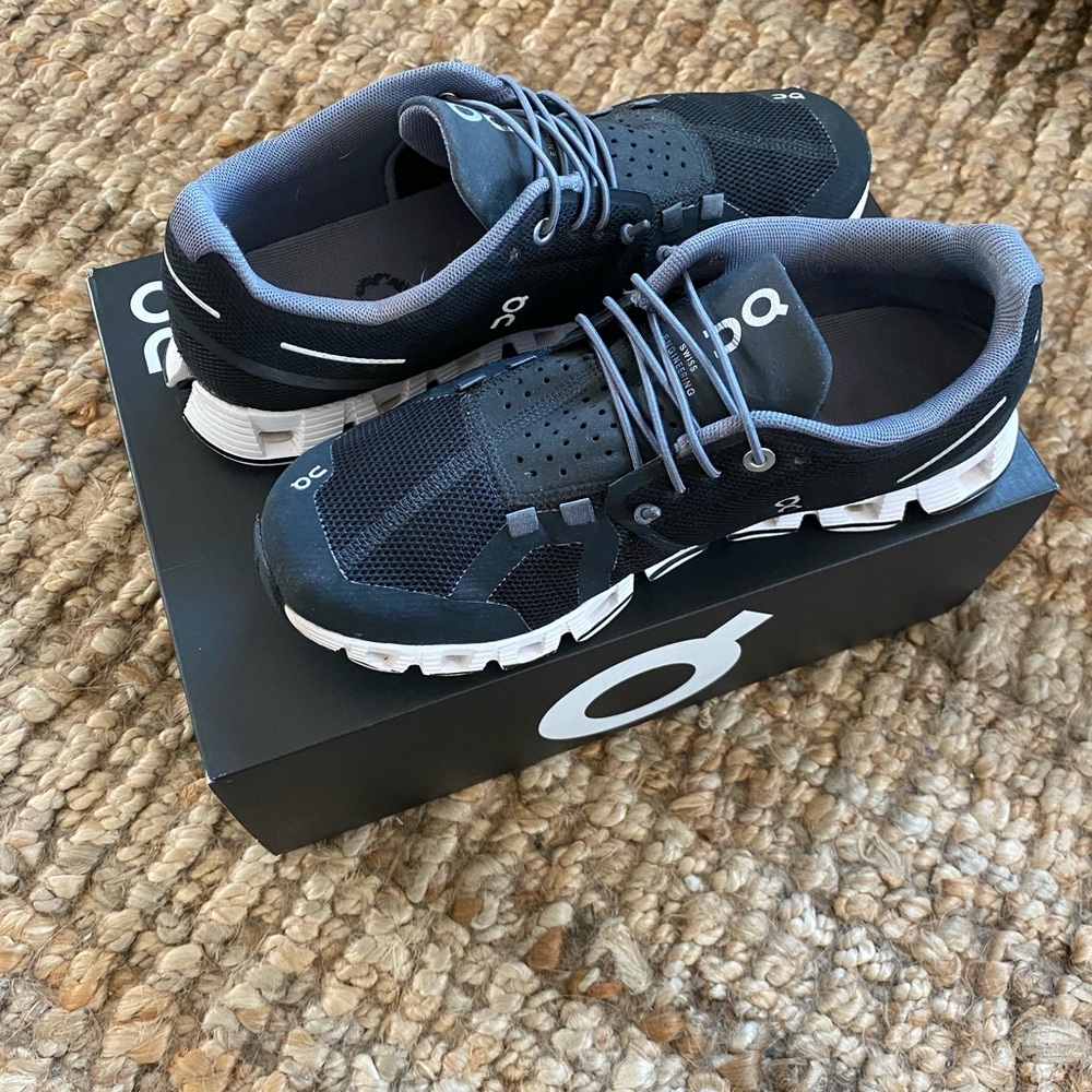 On Cloud women’s running shoe, 7.5 in black and white